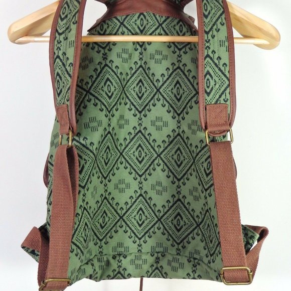 Mossimo Drawstring Backpack Olive Green Pattern - Picture 3 of 4